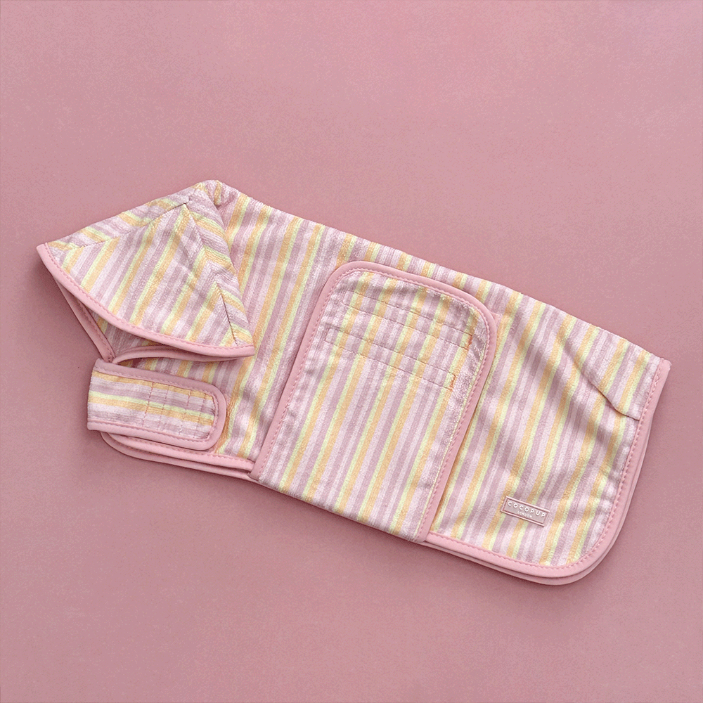 COATS & DRYING ROBES FOR DOGS