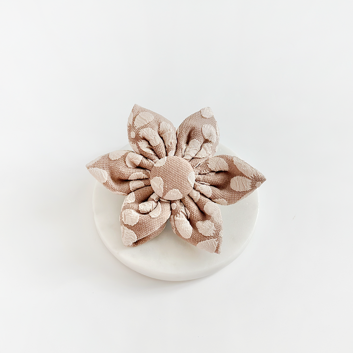 LUXE Mocha Flower Collar Flower